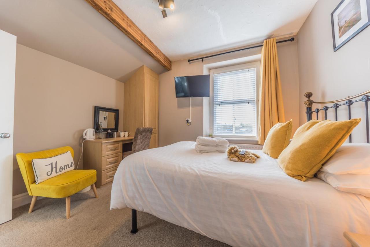 Holly-Wood Guest House วินเดอร์เมียร์ ภายนอก รูปภาพ